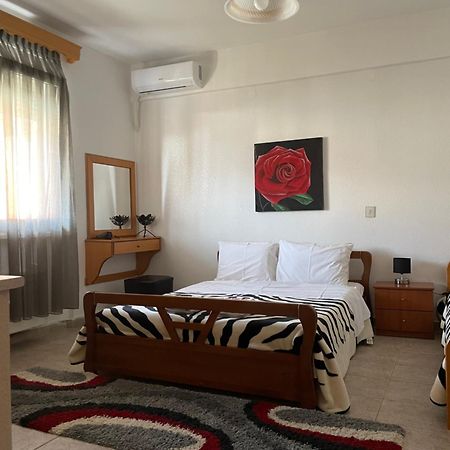 Voras Apartments Loutraki (Pella) Exterior foto